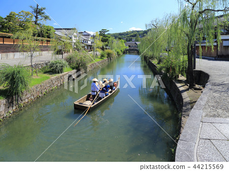 在Kurashiki Bikankan區（從Nakabayashi到Nakabashi）Kurashiki河周圍的遊客河畔流光 44215569