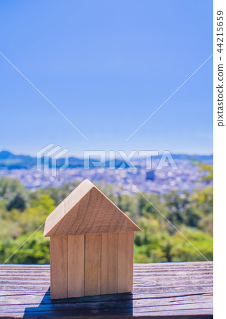 Housing image Housing image 44215659