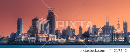 Shanghai skyline during sunset, China Shanghai skyline during sunset, China 44217542