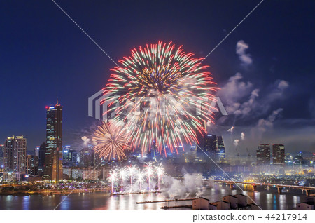 Seoul Fireworks Seoul Fireworks 44217914