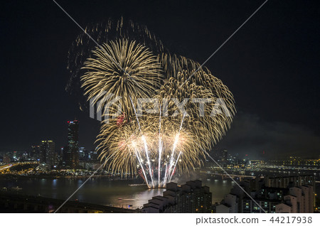 Seoul Fireworks Seoul Fireworks 44217938