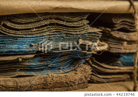 Veneered oak veneer folded into piles in the Veneered oak veneer folded into piles in the 44219746