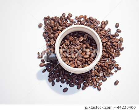 咖啡杯與咖啡豆 44220400