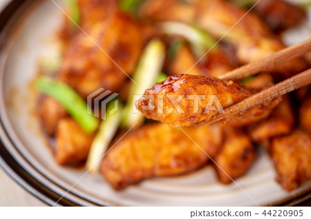 蔥燒 醬燒 魚片 鯛魚 魚柳 醤油葱たら焼き魚 stewed fish slices 蔥燒 醬燒 魚片 鯛魚 魚柳 醤油葱たら焼き魚 stewed fish slices 44220905
