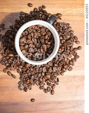 Coffee beans 44220955
