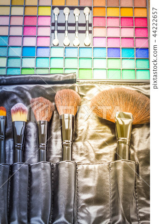 frame of make up 44222657