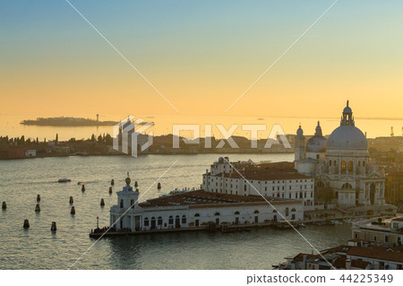 Aerial view of Venice at dawn, Italy Aerial view of Venice at dawn, Italy 44225349
