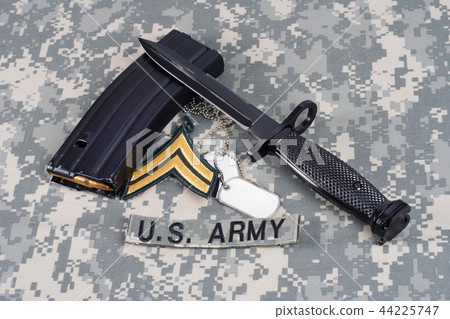 M-16 magazine with ammo  44225747