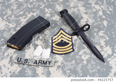 M-16 magazine with ammo  44225757