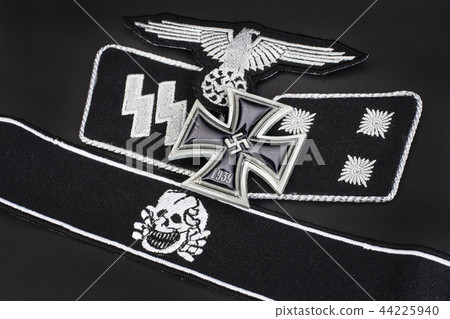 Waffen SS insignia with Iron Cross award 44225940