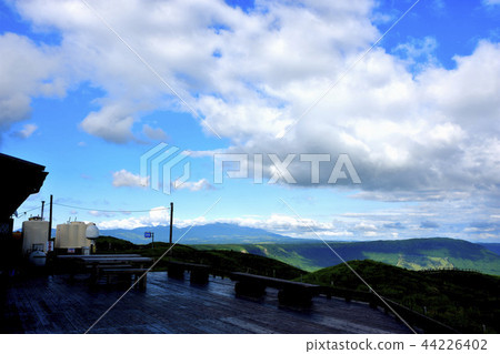 Aso Sommasan, a superb view of the beautiful sky 44226402