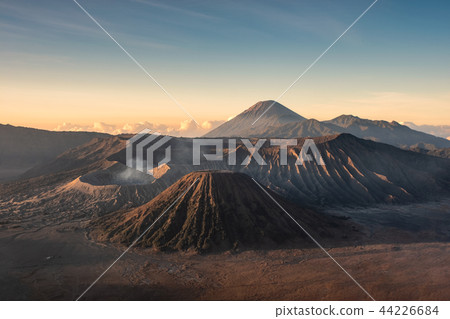 Mount volcano an active, Kawah Bromo, Gunung Batok Mount volcano an active, Kawah Bromo, Gunung Batok 44226684