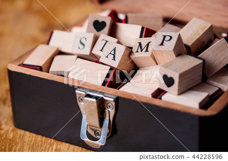 郵票箱 44228596