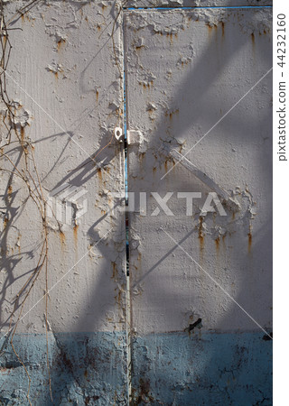 Rust rusty corroded oxidize colorful door used metal sheet plate pattern wallpaper crack grunge 44232160