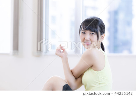 Stretch yoga studio 44235142