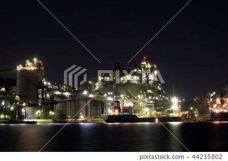Night view of the factory 44235802