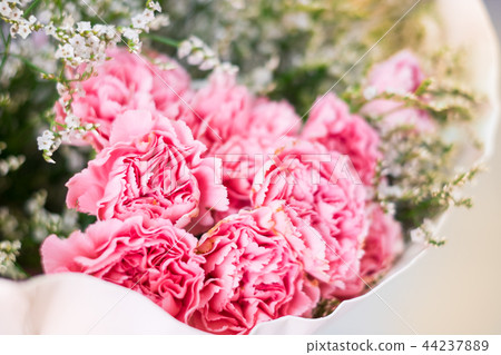 Close up Pink flowers are in bouquet arranged 44237889