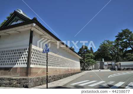 Kanazawa Seikeikaku 44238077