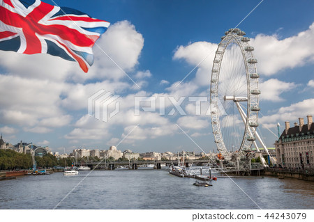 Panorama of London in England, UK Panorama of London in England, UK 44243079