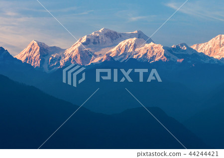 Kangchenjunga mountain view 44244421