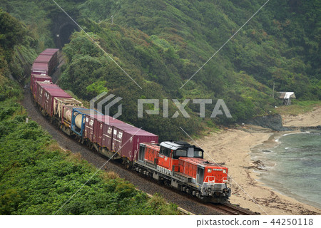 DD511804集裝箱貨運列車通過San-in線轉移 DD511804集裝箱貨運列車通過San-in線轉移 44250118