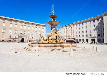 Residenzplatz square in Salzburg 44251107