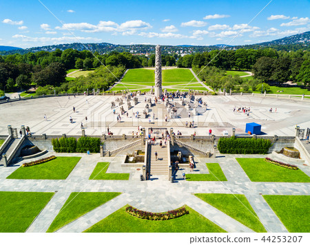 Vigeland sculpture park, Oslo Vigeland sculpture park, Oslo 44253207