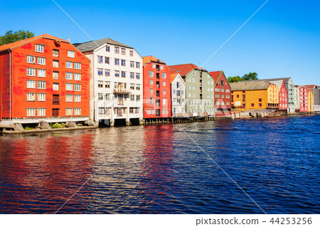 Colorful old houses, Trondheim Colorful old houses, Trondheim 44253256