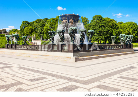 Vigeland sculpture park, Oslo Vigeland sculpture park, Oslo 44253285