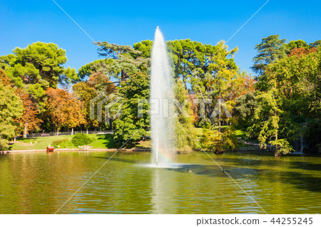 The Buen Retiro Park in Madrid, Spain 44255245