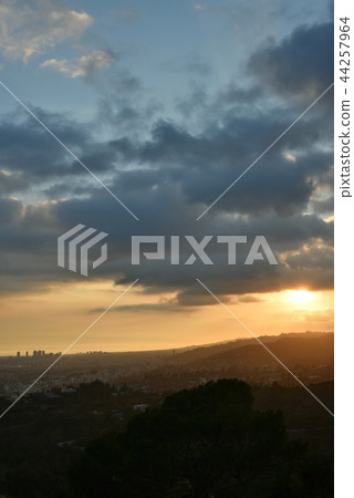 Los Angeles Sunset from Griffith Observatory Los Angeles Sunset from Griffith Observatory 44257964
