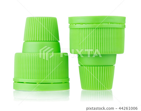 plastic bottle cap or crown of drinking beverage 44261006
