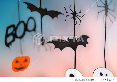 halloween party garlands or decorations 44261588