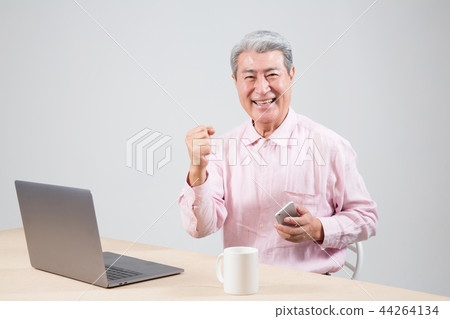An elderly person receiving counseling An elderly person receiving counseling 44264134