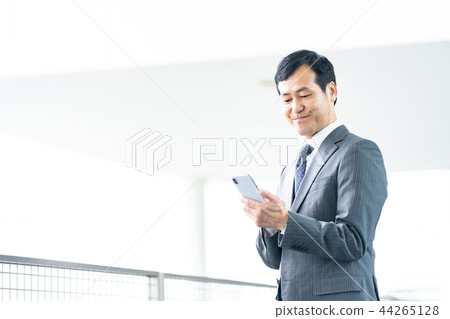 男性上班族中間商人 44265128