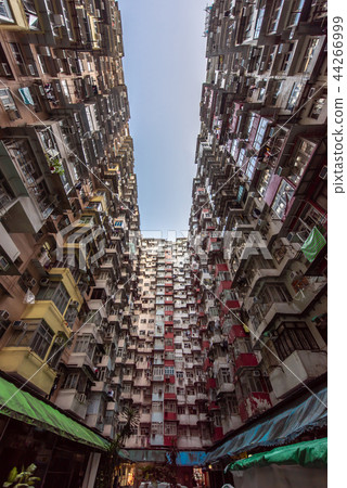 Hong Kong Monster Mansion 44266999