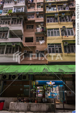 香港怪獸大廈 香港怪獸大廈 44267017