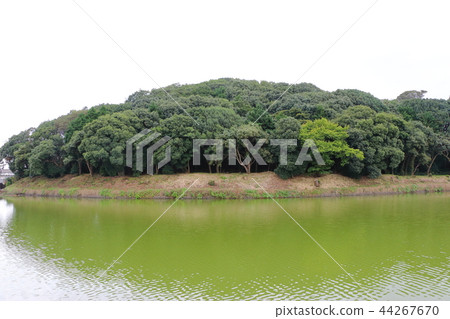 Burial Mounds and Nisan Zui Ancient Tombs Burial Mounds and Nisan Zui Ancient Tombs 44267670