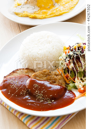 Modern japanese cuisine mamburg steak. Modern japanese cuisine mamburg steak. 44267802