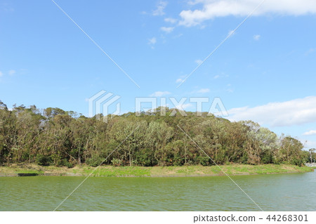 Burial Mounds and Nisan Zui Ancient Tombs Burial Mounds and Nisan Zui Ancient Tombs 44268301