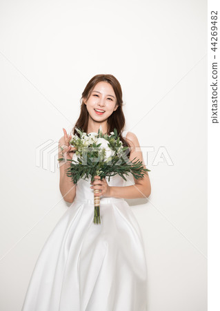 Flowers, Women, Wedding, People 44269482