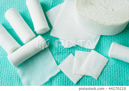 White medical cotton gauze bandage White medical cotton gauze bandage 44270228
