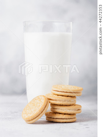 Sandwich cookie consisting of two chocolate wafers Sandwich cookie consisting of two chocolate wafers 44272353