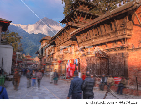 Patan Patan 44274112
