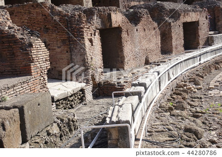 Italy Colosseum Italy Colosseum 44280786