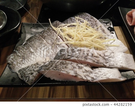 新鮮鱸魚 新鮮鱸魚 44282159