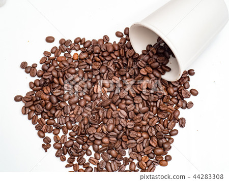 咖啡杯與咖啡豆 44283308