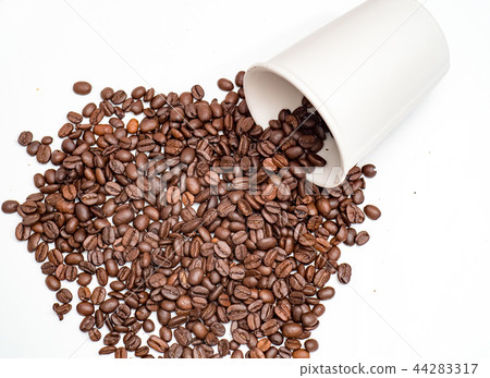 咖啡杯與咖啡豆 44283317