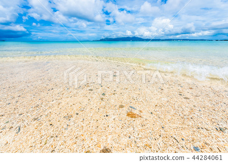 The sea of Okinawa The sea of Okinawa 44284061
