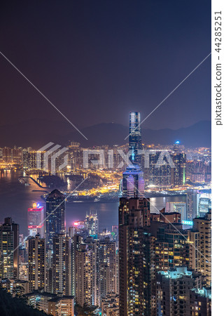Hong Kong night view from Victoria Peak Hong Kong night view from Victoria Peak 44285251